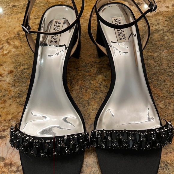 Badgley Mischa Harlow Ankle Strap Block Heel - Size 11 - Picture 1 of 3